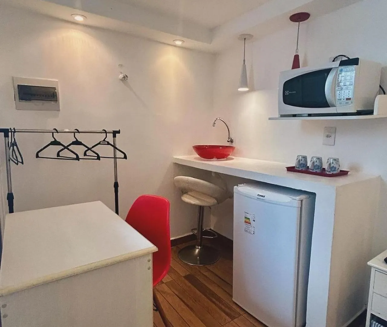 Inn Pousada E Hostel Sao Paulo Comfort - Bairro Pinheiros, Proximo Hospital Das Clinicas E Incor, Oscar Freire, Av Paulista, Allianz, Vila Madalena E Facil Acesso Ao Ibirapuera E Morumbi
